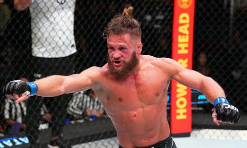 Уроженец Казахстана ответил на сообщение звезды UFC