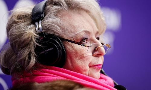 Самолет с Татьяной Тарасовой и фигуристами попал в аварию