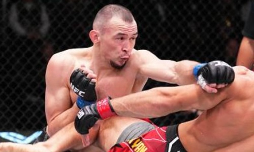 Казахский экс-боец UFC предсказал рубку с топовым российским файтером