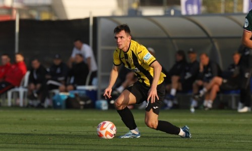 Форвард сборной Казахстана выразил непонимание по отъезду футболистов за рубеж