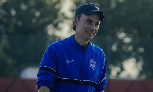 «Есть еще определенные сложности». Бабаян оценил первую победу «Астаны» в 2024 году