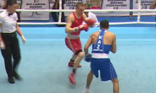 Казахстанский боксер побил непобежденного нокаутера из Украины