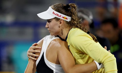 «Я горжусь». Елена Рыбакина разобрала победу над топовой россиянкой в финале турнира в Абу-Даби