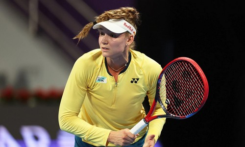 Елена Рыбакина получила предупреждение перед финальной битвой с первой ракеткой мира