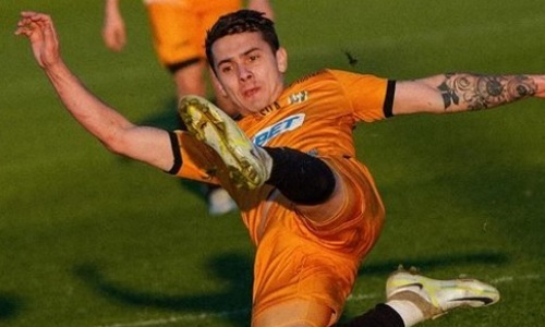 «Женис» простился с двумя футболистами