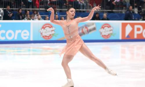 Принявшая гражданство Казахстана 17-летняя фигуристка предстала в вызывающем образе. Фото