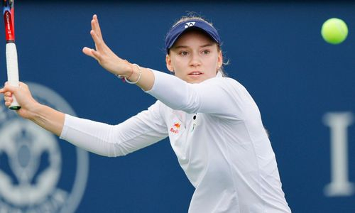 Елену Рыбакину предупредили об опасности перед четвертьфиналом турнира в Дубае