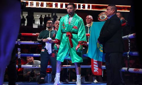 Экс-чемпиона с 33 победами «обязали» драться с Жанибеком Алимханулы