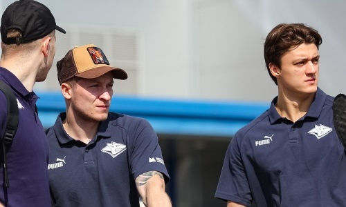 Игрок сборной Казахстана попал в заявку на матч КХЛ в пятый раз за три месяца