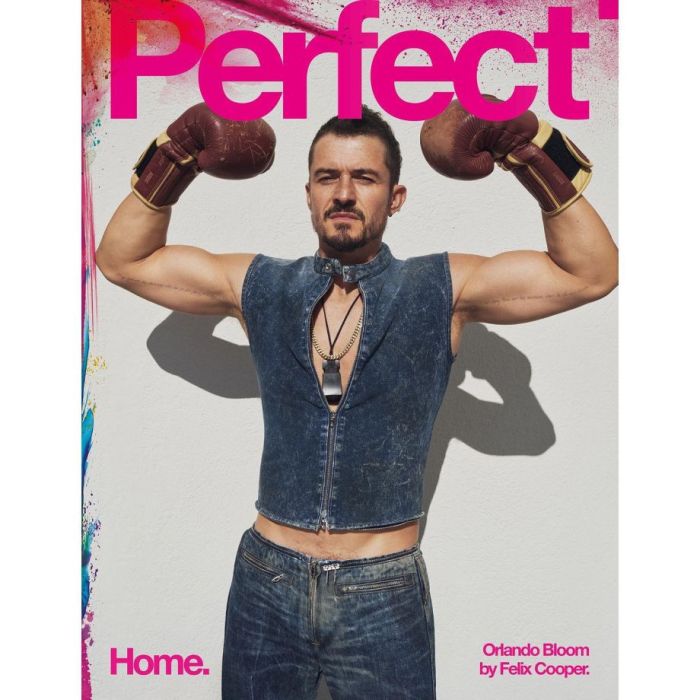 Орландо Блум в боксёрских перчатках продемонстрировал идеальный пресс на обложке журнала. Фото