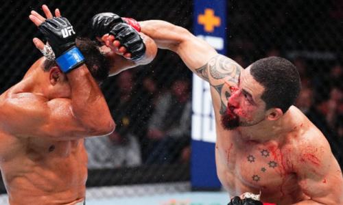 Видео полного боя Роберт Уиттакер — Паулу Коста на UFC 298 с кровавой рубкой