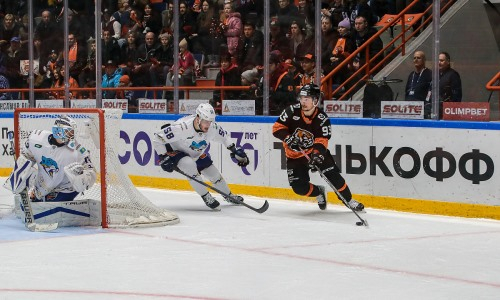 Фоторепортаж с матча КХЛ «Амур» — «Барыс» 2:1
