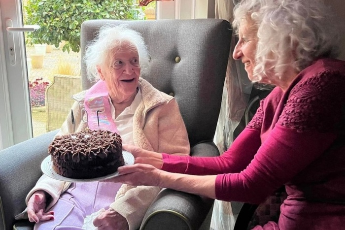 104-летняя британка поделилась неожиданным секретом долголетия