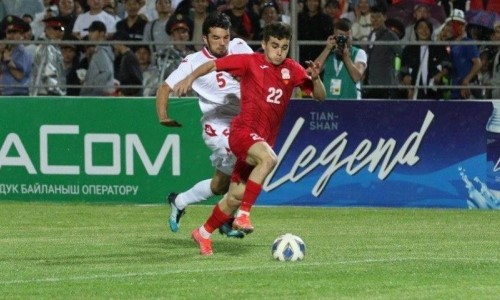 Футболист сборной Кыргызстана лишился контракта с европейским клубом. Известна причина