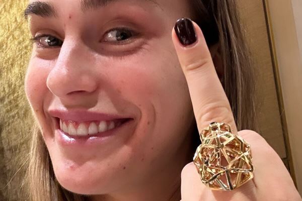 Арина Соболенко грубо ответила фанату на просьбу опубликовать горячие фото