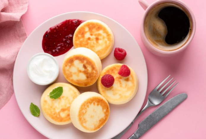 Нутрициолог ответила, почему советует отказаться от обезжиренного творога