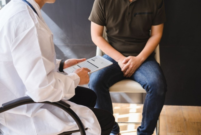 Эксперты назвали восемь худших привычек для мужского здоровья