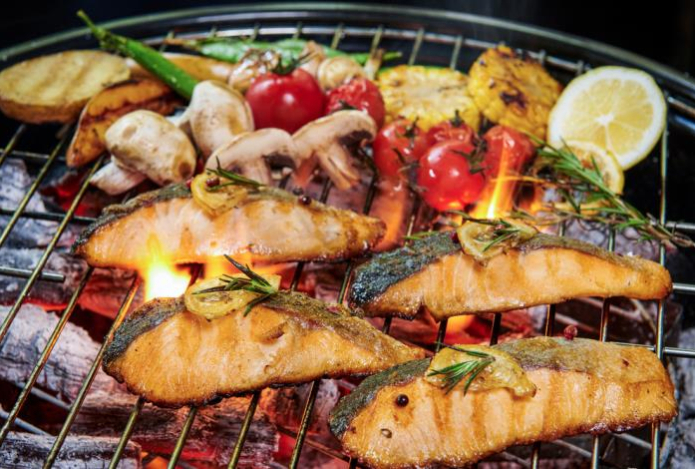 Только переведете продукт. Эти виды рыбы ни в коем случае нельзя жарить на мангале