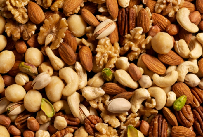 Для красоты и здоровья. Назван один из самых полезных орехов для женщин