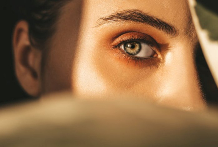 Офтальмолог объяснила, к каким заболеваниям глаз приводит солнечное излучение