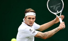 Лучший теннисист Казахстана извинился перед сыном после поражения в финале