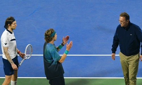 Лучший теннисист Казахстана заступился за пятую ракетку мира после дисквалификации в их матче