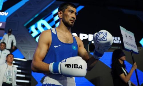 Казахстанский боксер побил семикратного чемпиона на турнире за путевку на Олимпиаду-2024
