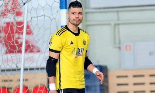 Капитан сборной Казахстана совершил бомбический сейв. Видео