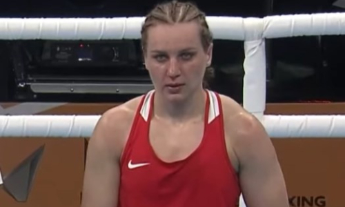 Видео боя Казахстана с нокдауном за четвертьфинал лицензионного турнира на Олимпиаду-2024