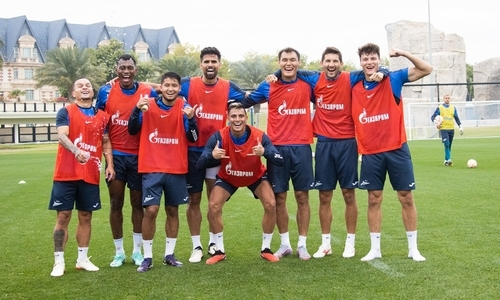 Алип провел тренировку «Зенита» с микрофоном. Видео