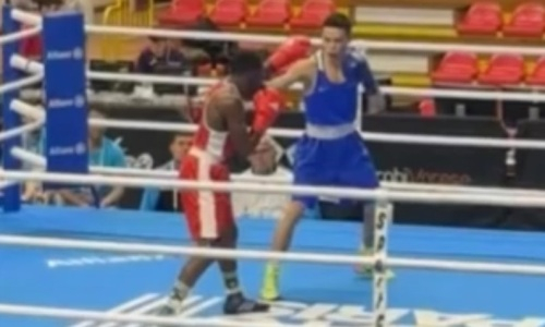 Видео разгромной победы Сакена Бибосынова в отборе на Олимпиаду-2024