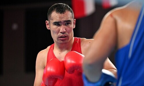 Сенсацией завершился бой казахского боксера за лицензию на Олимпиаду-2024