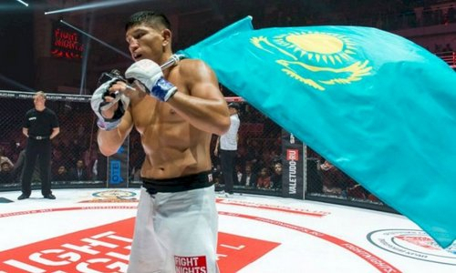 Казахстанский боец сравнил себя с Мухаммедом Али перед супербоем