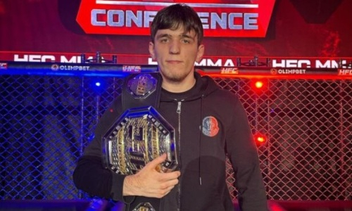 «Я охренел немного». Непобежденный российский боец рассказал правду о казахстанских фанатах