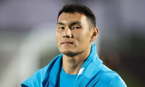 «Главный UFC-боец?». Нуралы Алип предложил журналисту проверить его навыки. Видео