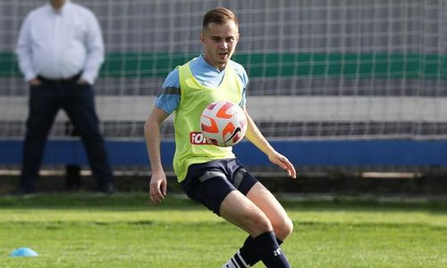 «Обсуждал с Зайнутдиновым». Футболист сборной Казахстана заинтересовал турецкие клубы