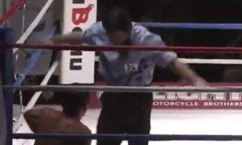 Эффектным нокаутом экс-чемпиона мира закончился главный бой в Японии. Видео
