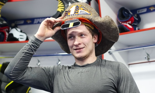 «Все зависит от самого человека и когда ты хочешь, то попадешь в любую команду». Большое интервью Никиты Михайлиса о первом сезоне в «Металлурге», плей-офф и сборной