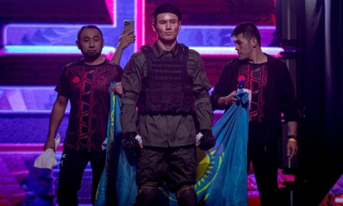Казахстанский актер объяснил выбор карьеры бойца 