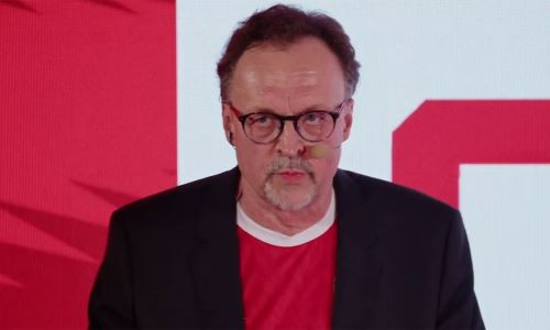 Виктор Гусев в прямом эфире узнал о смерти Василия Уткина. Видео его реакции