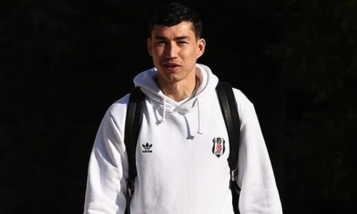 «Бешикташ» лишился Зайнутдинова и еще восьми футболистов