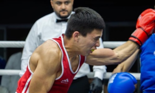 Боксер из Казахстана завоевал «золото» на турнире в Абу-Даби