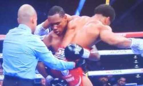 Доминиканский боксер устроил грязное шоу в бою с американским талантом. Видео