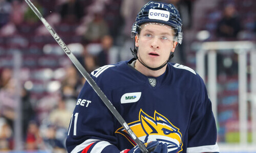 «Не знаю, что с этим сделать». Наставник «Металлурга» высказался об игре Никиты Михайлиса