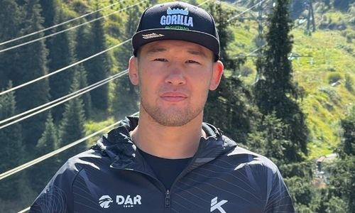 Следующий соперник? Шавкат Рахмонов поделился неожиданным фото из Китая