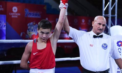 Казахстан выиграл седьмой подряд бой в боксе за лицензии на Олимпиаду-2024