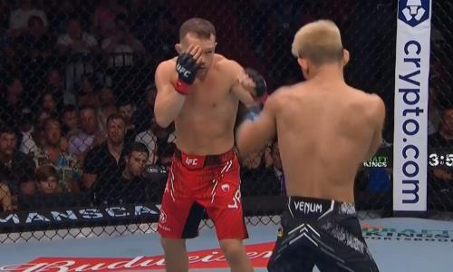 Видео полного боя Петр Ян — Сун Ядун на UFC 299