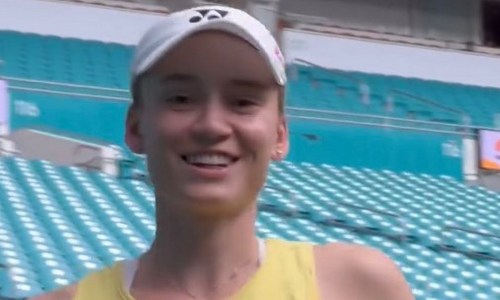 Елена Рыбакина удивила перед стартом на турнире в Майами. Видео