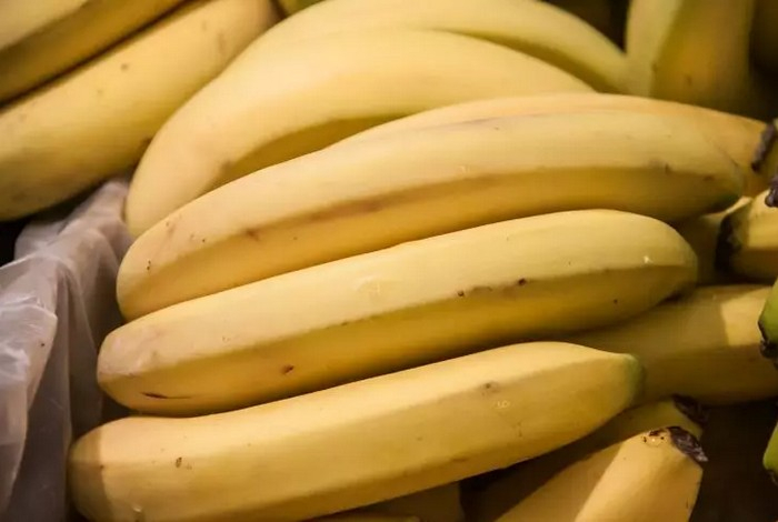 Как использовать кожуру от банана — неожиданные варианты