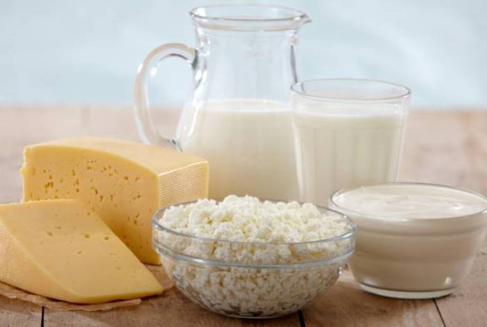 Сыр или творог. Что полезнее есть людям после 50 лет